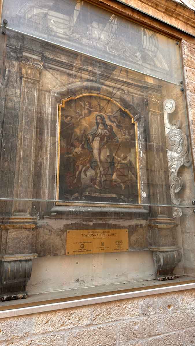 Madonna em Bari na Itália