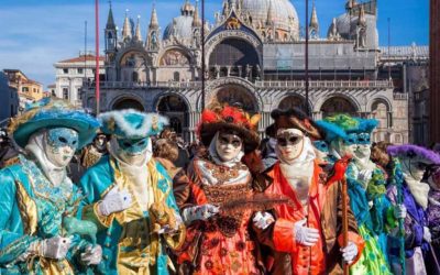 Carnaval de Veneza: encanto histórico das máscaras e das águas