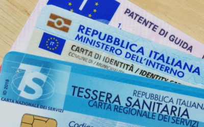 Patente e libreto, per favore: os documentos italianos que você precisa conhecer