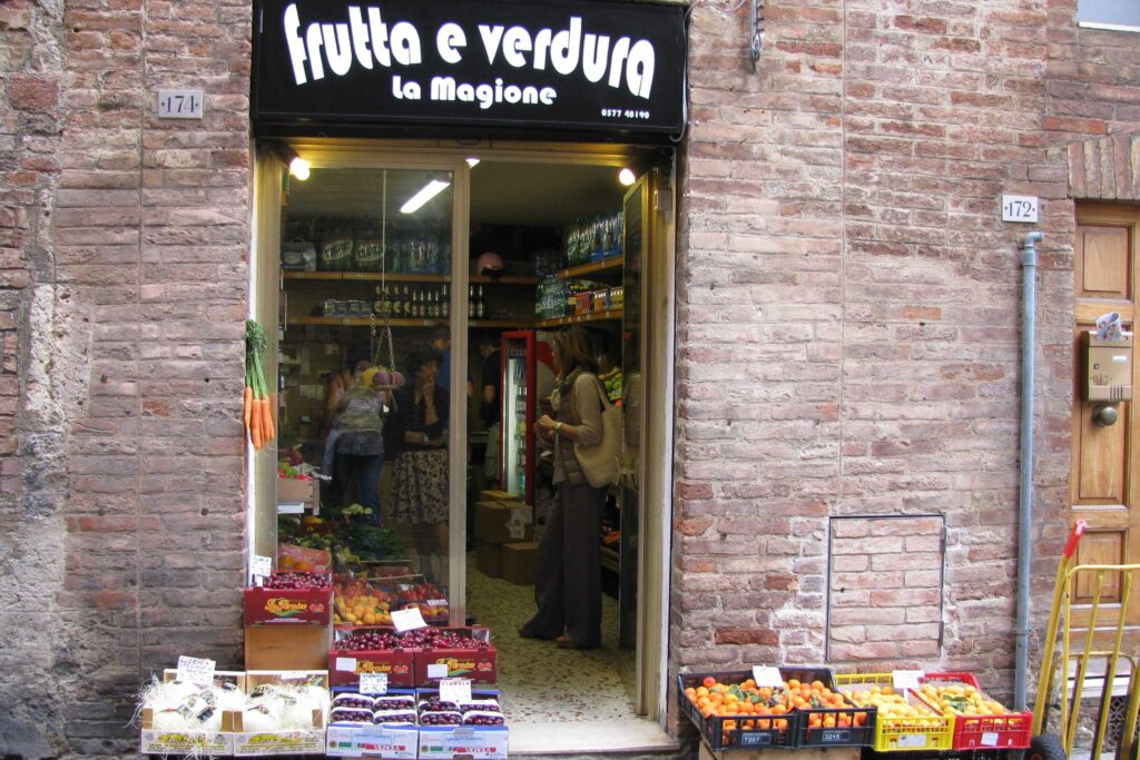 Lojas na Itália - frutas e verduras